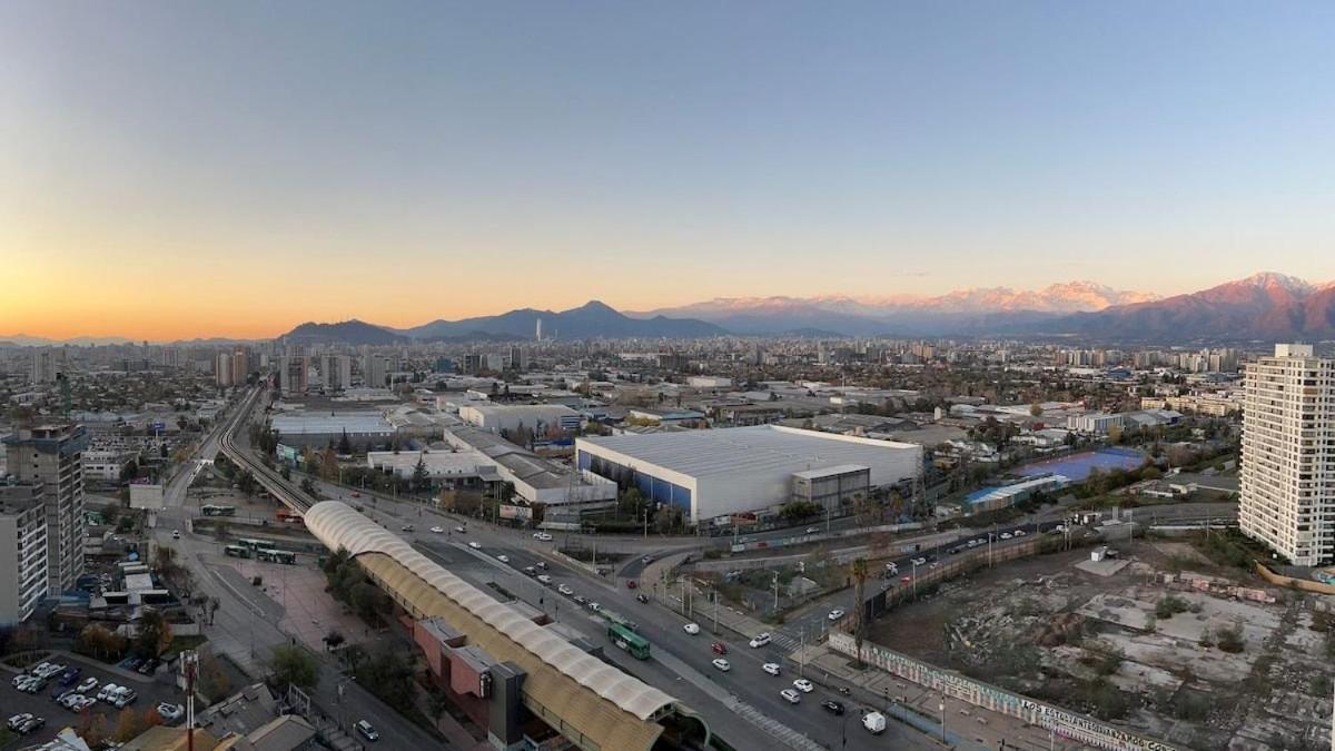 Hermosos Dptos Cercanos A Metro Y Centros Comerciales Santiago de Chile Bagian luar foto
